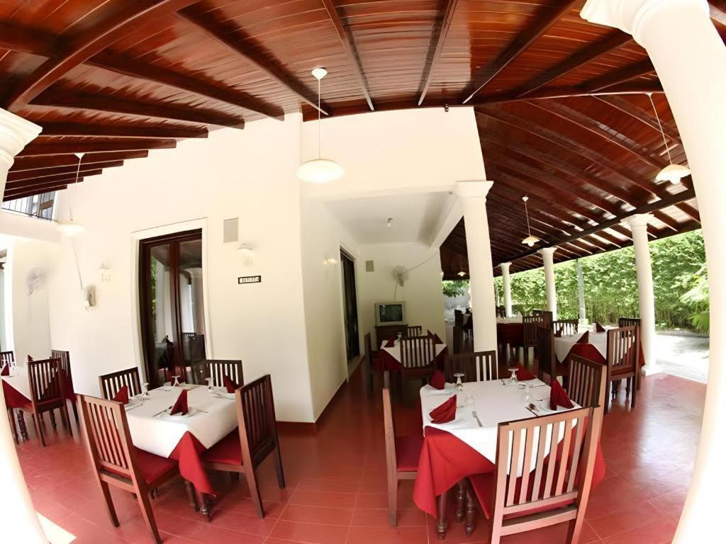 The Mgs Hotel Elpitiya  Exteriér fotografie