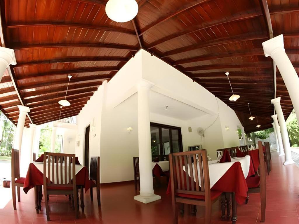 The Mgs Hotel Elpitiya  Exteriér fotografie