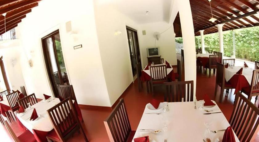 The Mgs Hotel Elpitiya  Exteriér fotografie