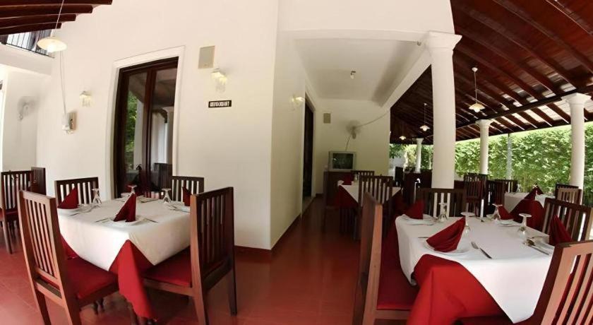 The Mgs Hotel Elpitiya  Exteriér fotografie